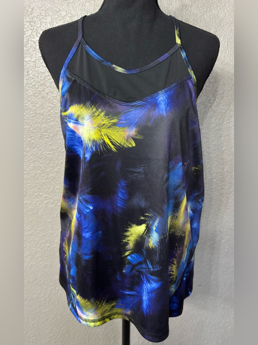Adore Me Women’s Sz M Black Feathers Open Back Tank Top Camisole